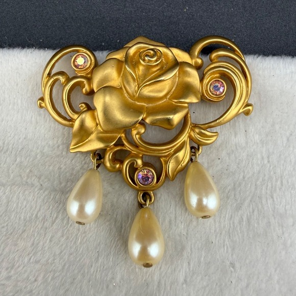 Avon Jewelry - Vintage Avon Flower Brooch Victorian Revival Gold Tone Rhinestone Signed